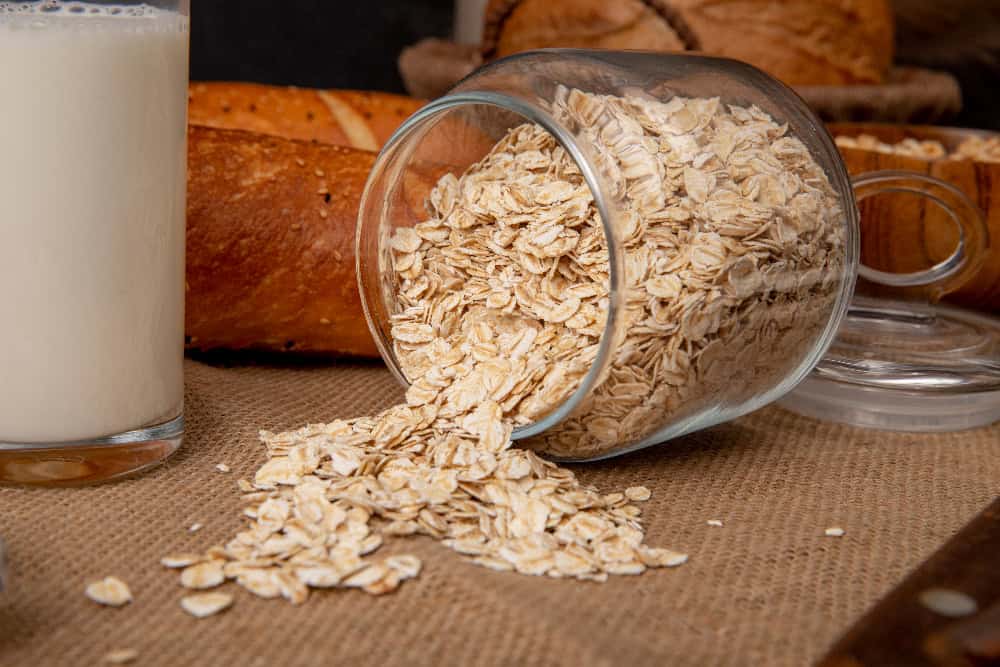 Oat flakes in vase
